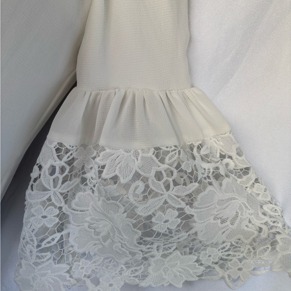 Lauren by Ralph Lauren Cream Crepe Shift Dress With Lace Bell Sleeves - Picture 2 of 11